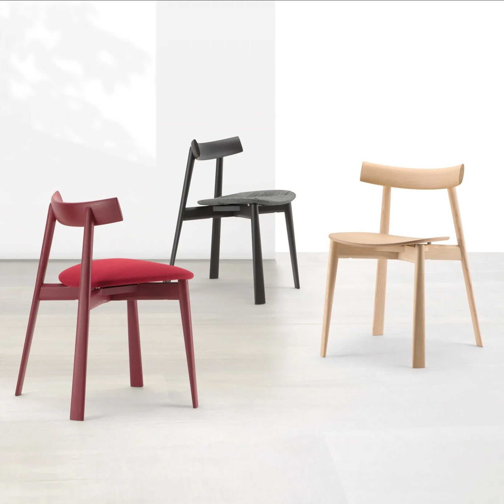Wooden chair with solid or upholstered seat A-Remo