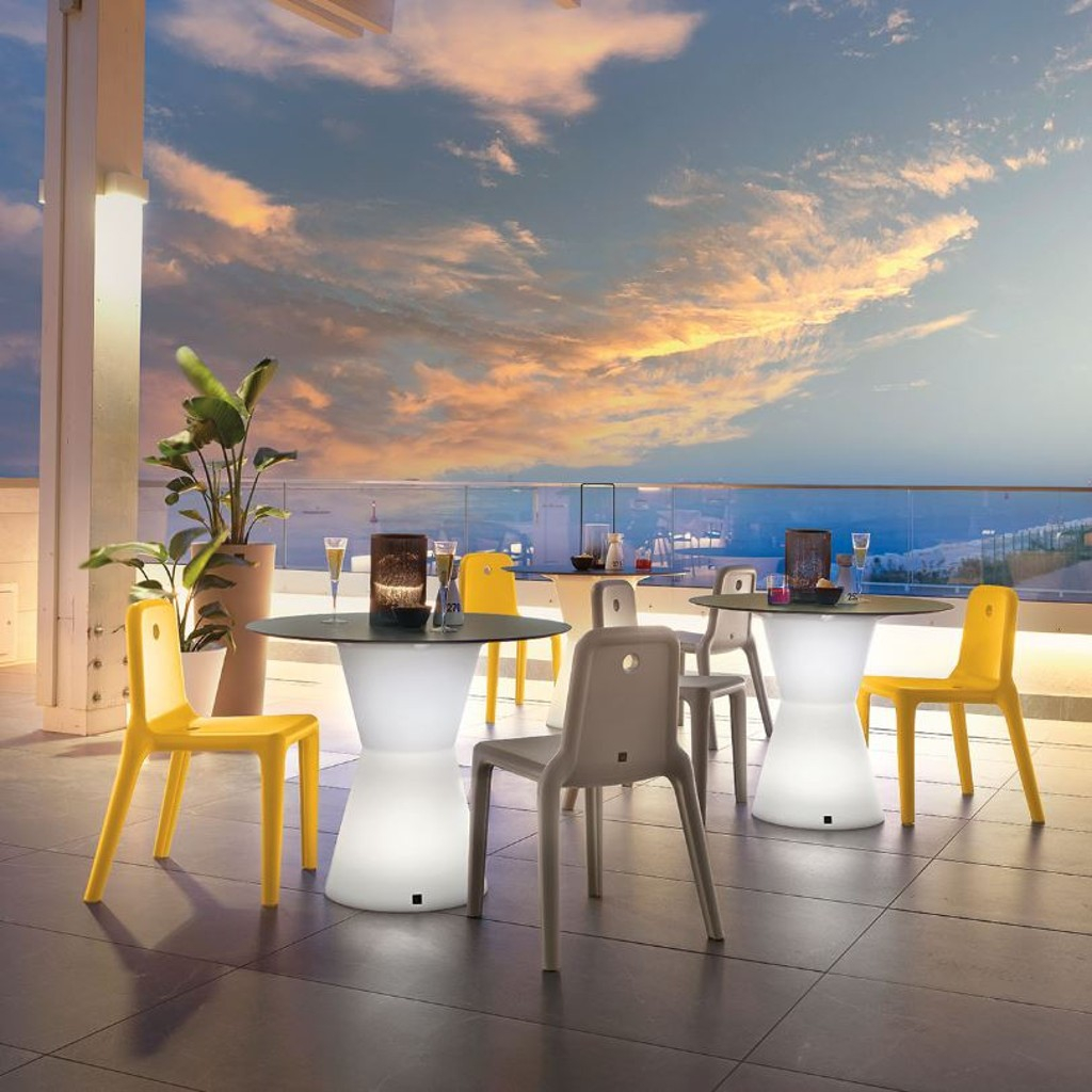 Stackable polyethylene chair A-305 Mellow