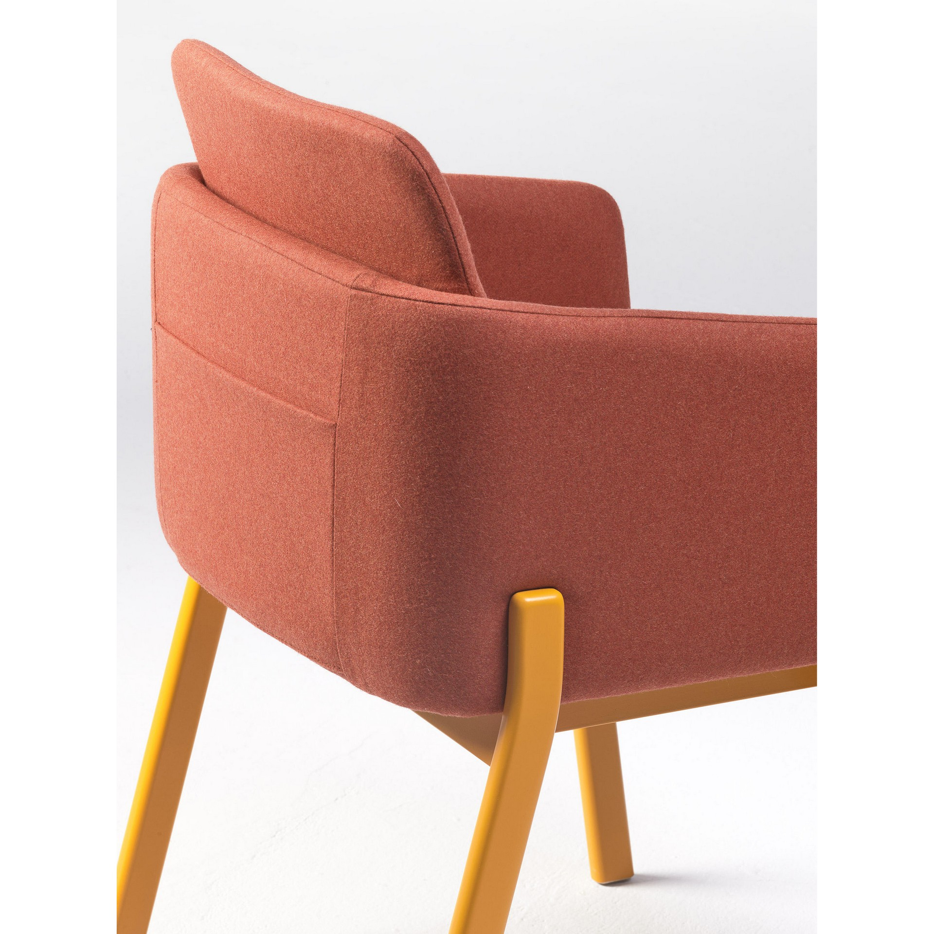 Upholstered wooden armchair B-Note