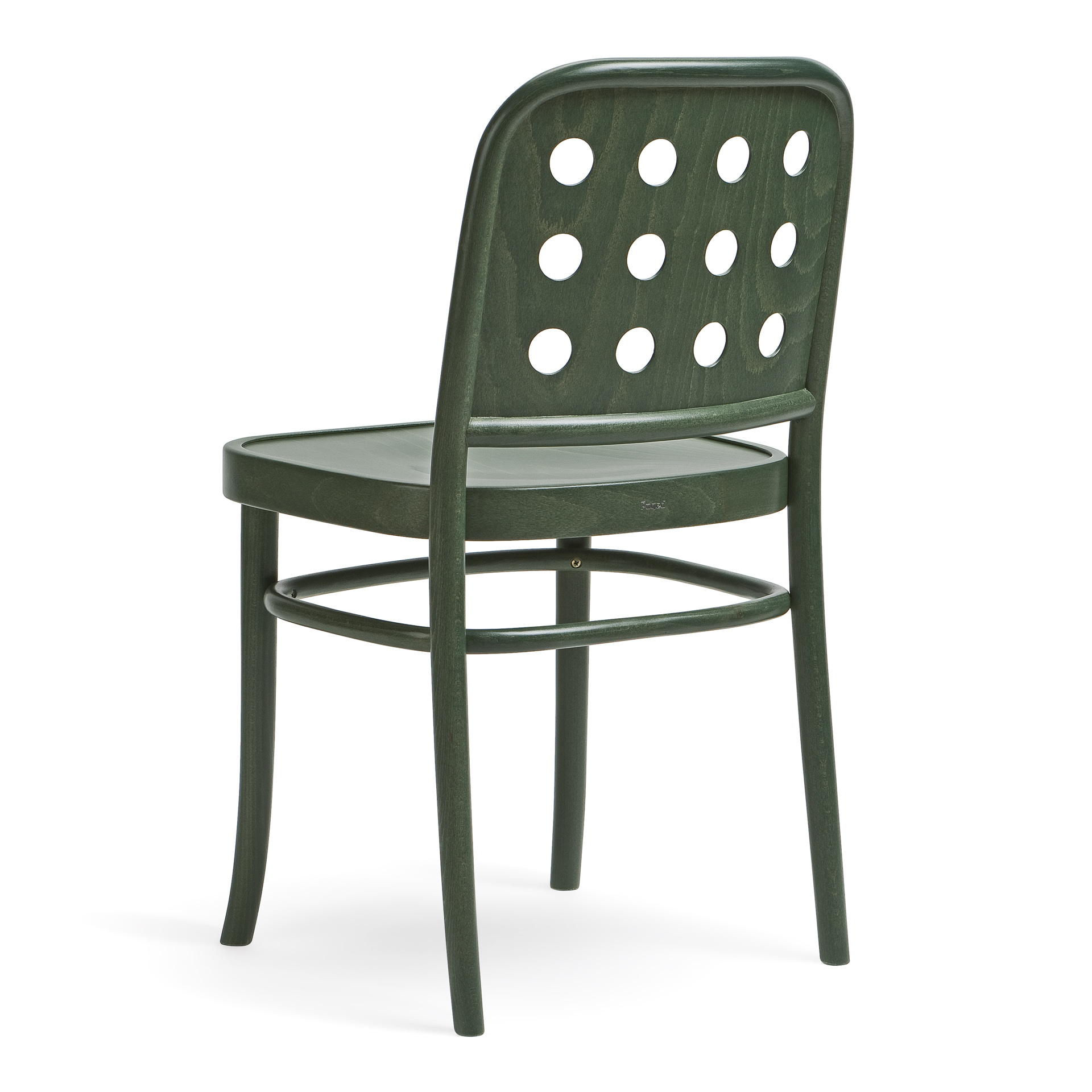 Silla con agujeros redondos en el respaldo A-6010