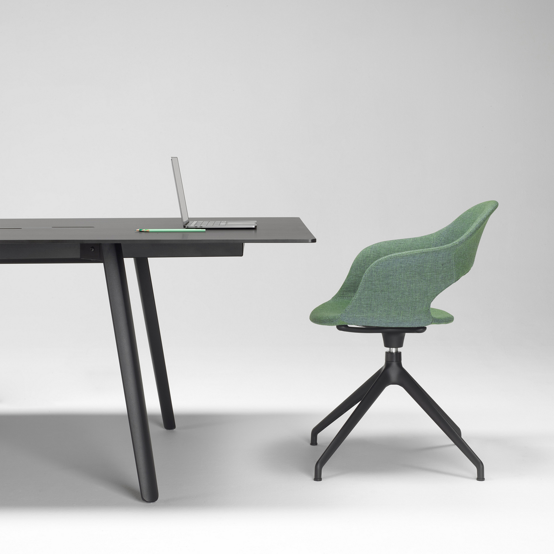 Die-cast aluminum office table with a rectangular 118x47" HPL top Squid 2432 OF