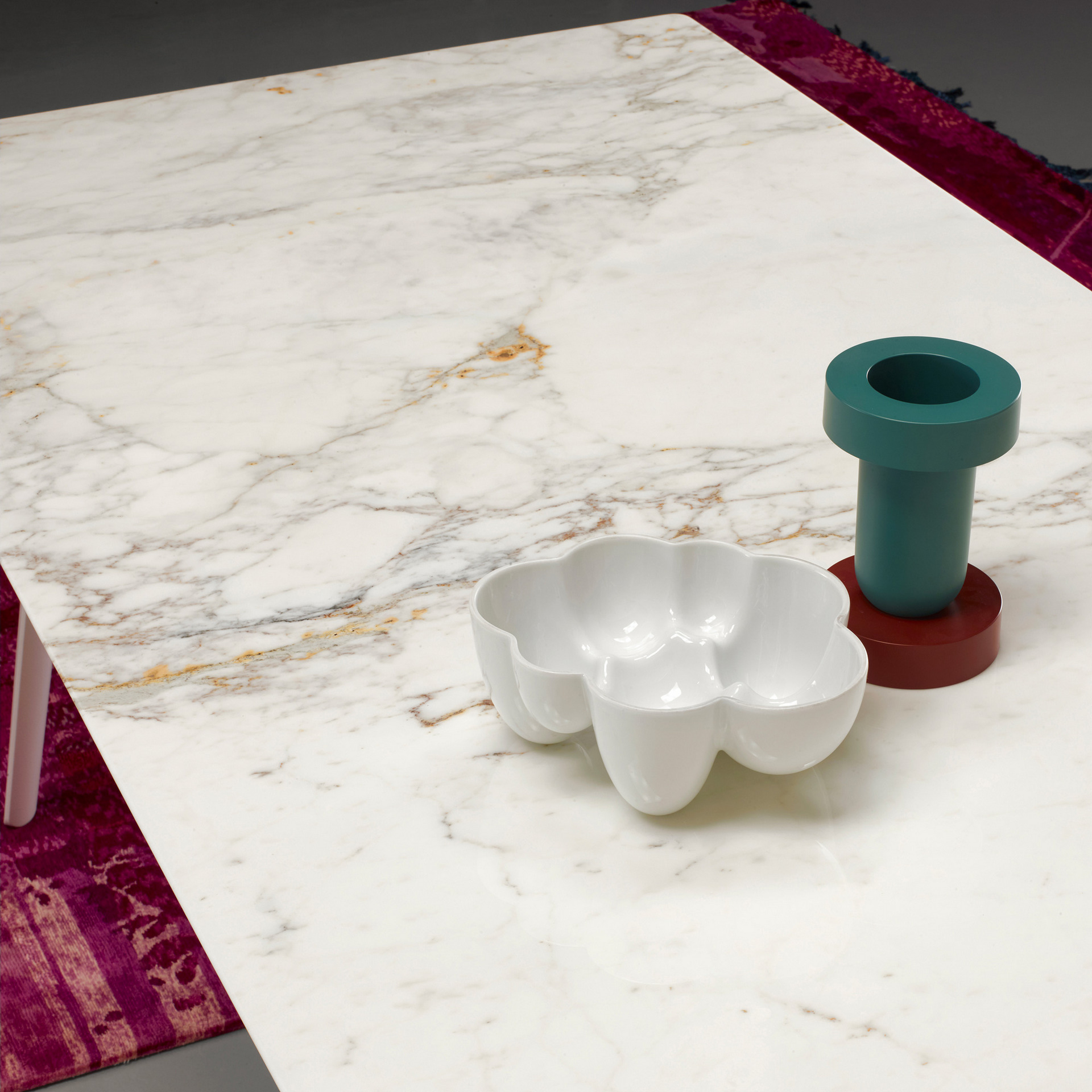 Die-cast aluminum table with a rectangular 82x39" marble top Squid M 2433
