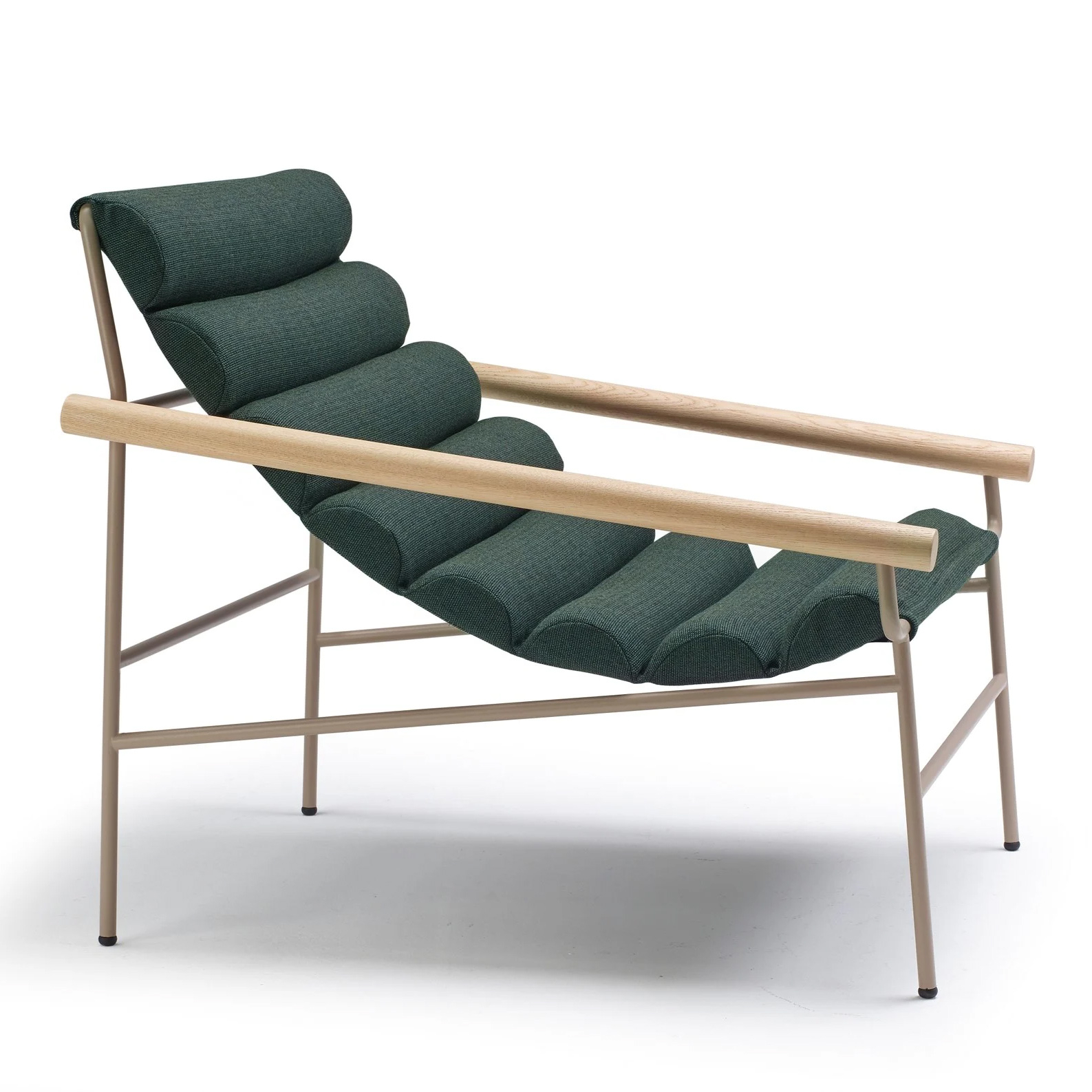 Steel chaise lounger with oak armrests Dress Code Fashion Indoor