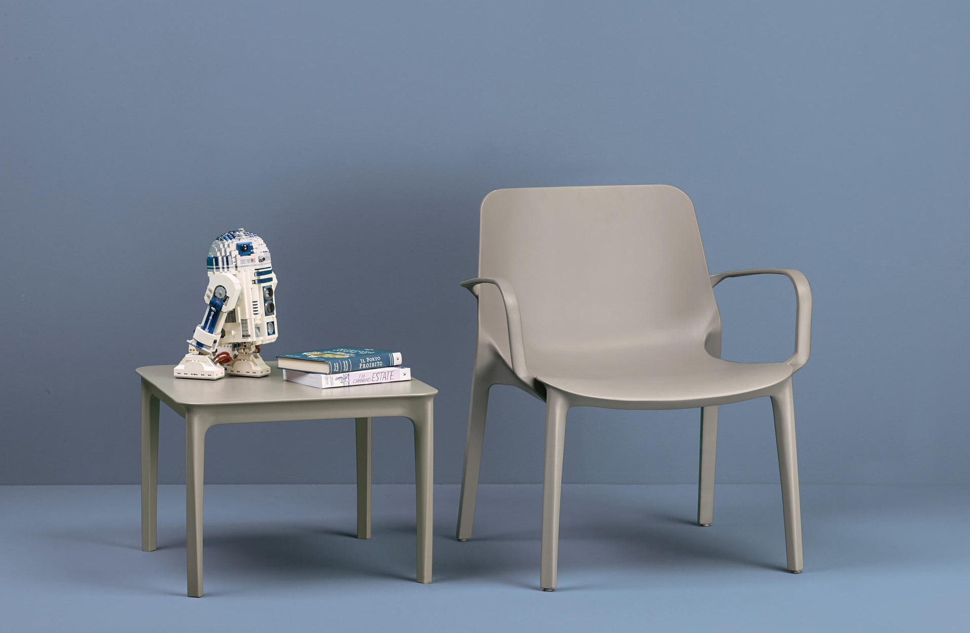 Silla de salón apilable en tecnopolímero M-2351 Ginevra