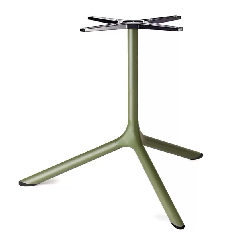 Low steel 3-spoke table base