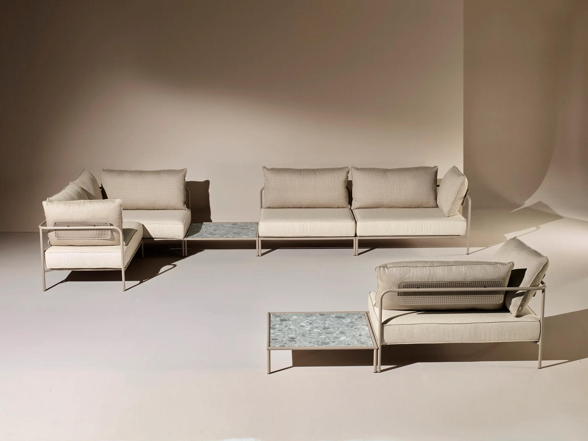 Modular 3-seater patio sofa with metal frame FLAP
