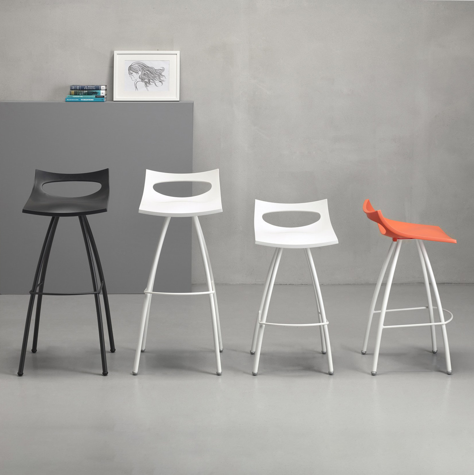 Technopolymer bar stool with steel trestle base H-2291 Diablito