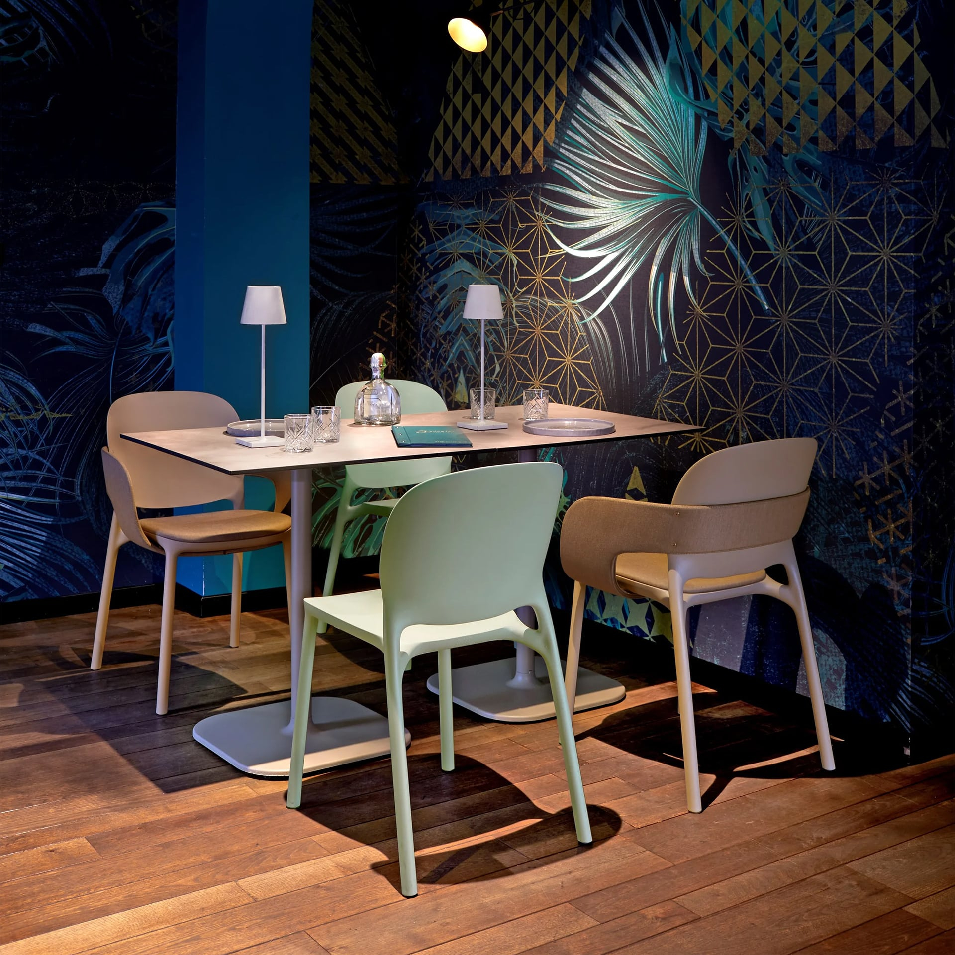 Resin chair with padded seat and armrests B-2384 HUG