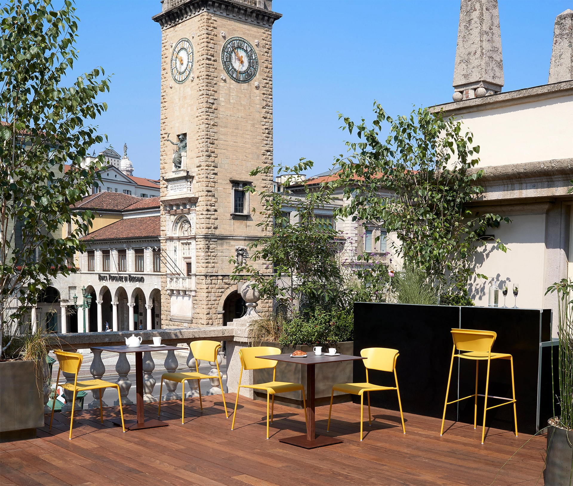 Technopolymer bar stool with steel frame H-2867 Lisa