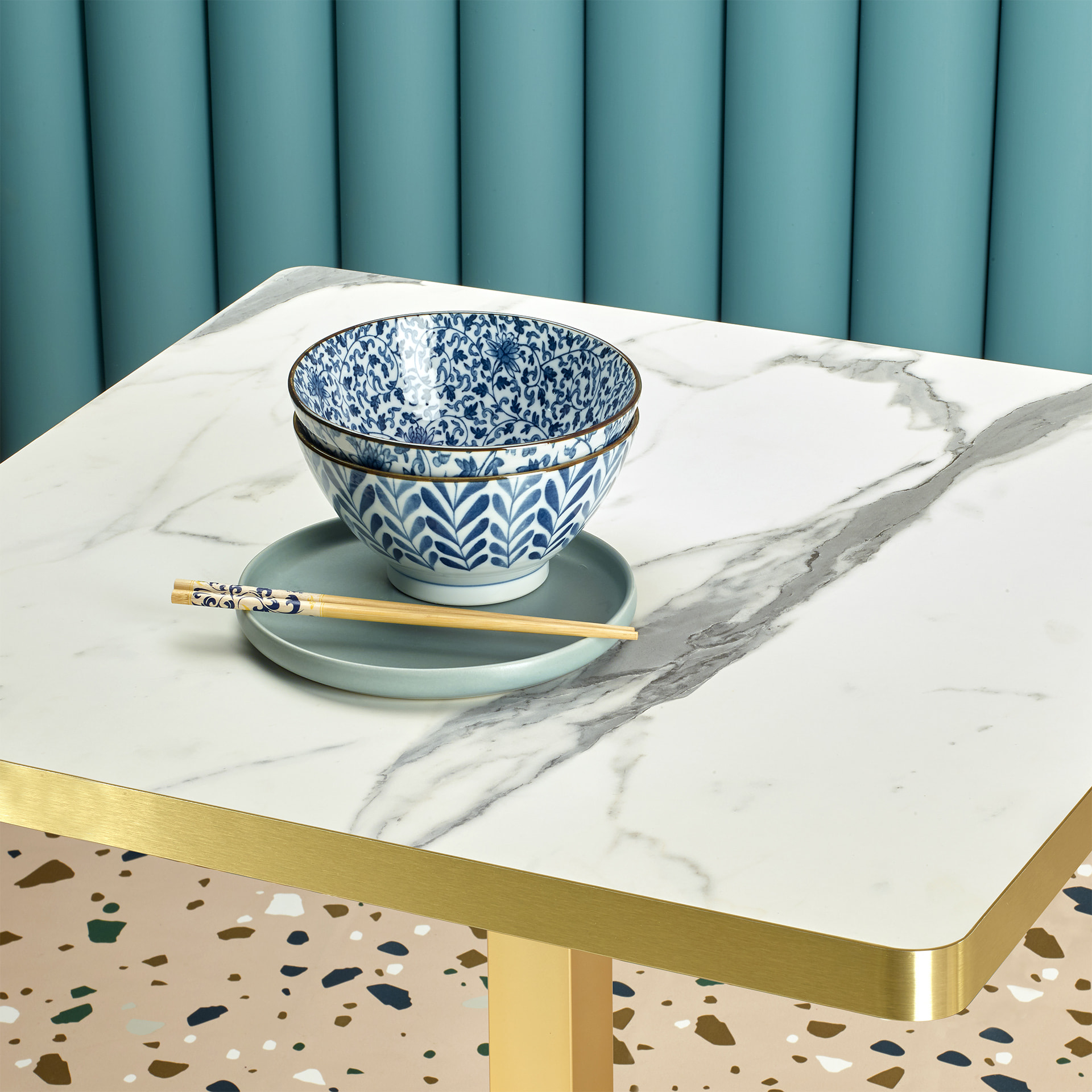 Laminate top with chipboard core and flat brass ABS edge Tiffany 5550 OS