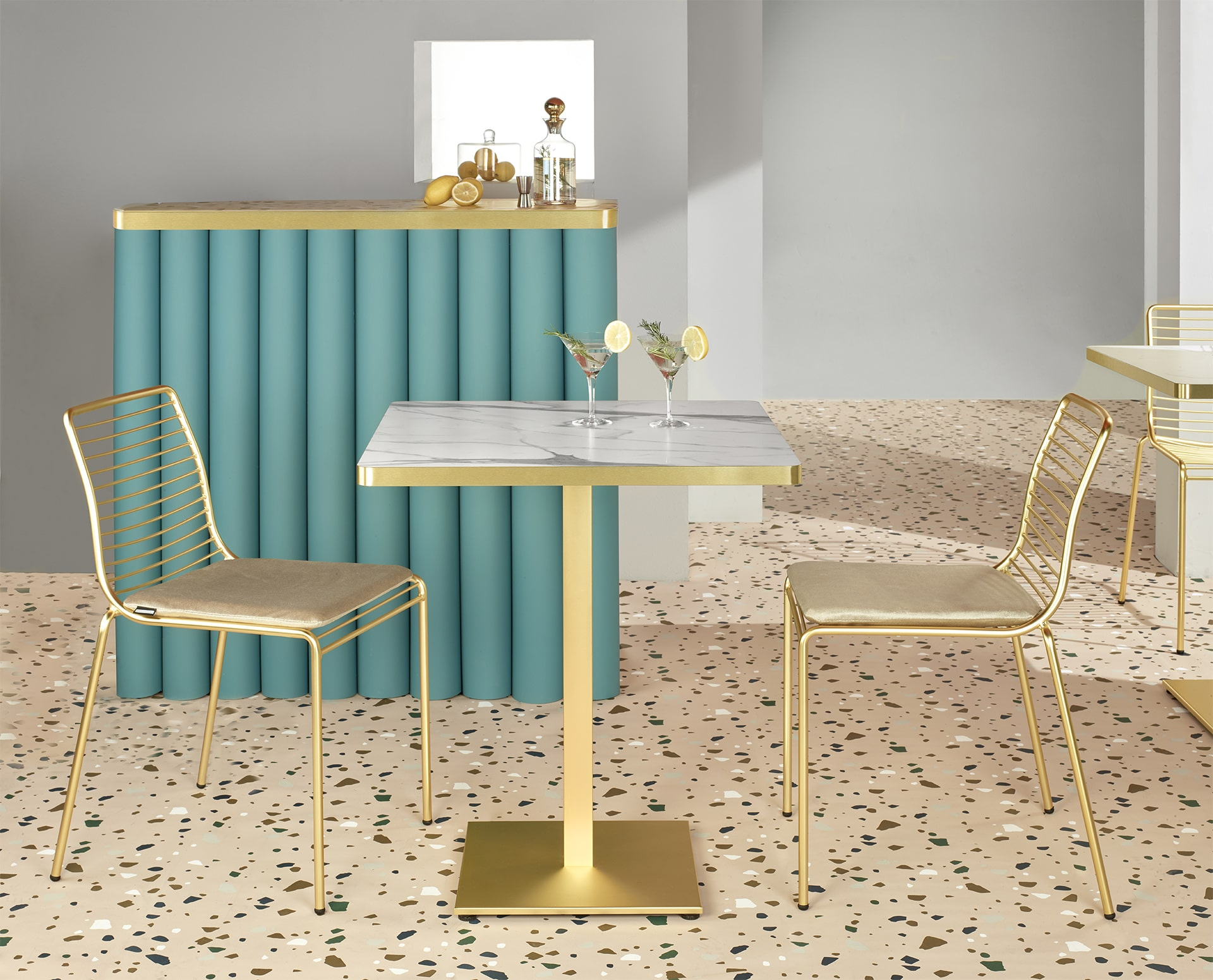 Laminate top with chipboard core and flat brass ABS edge Tiffany 5550 OS