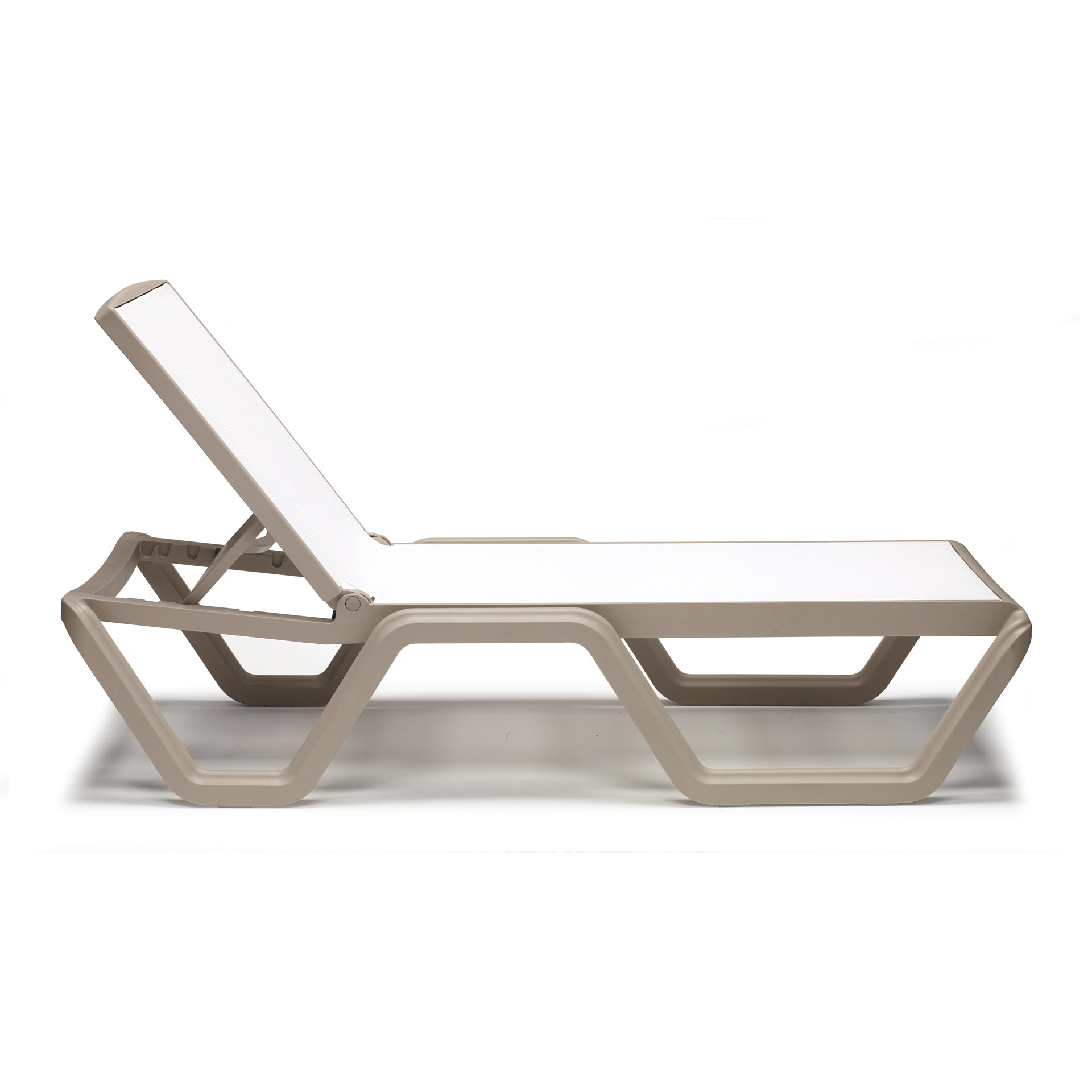 Reclining stackable technopolymer sunlounger with water repellent fabric Vela 2044