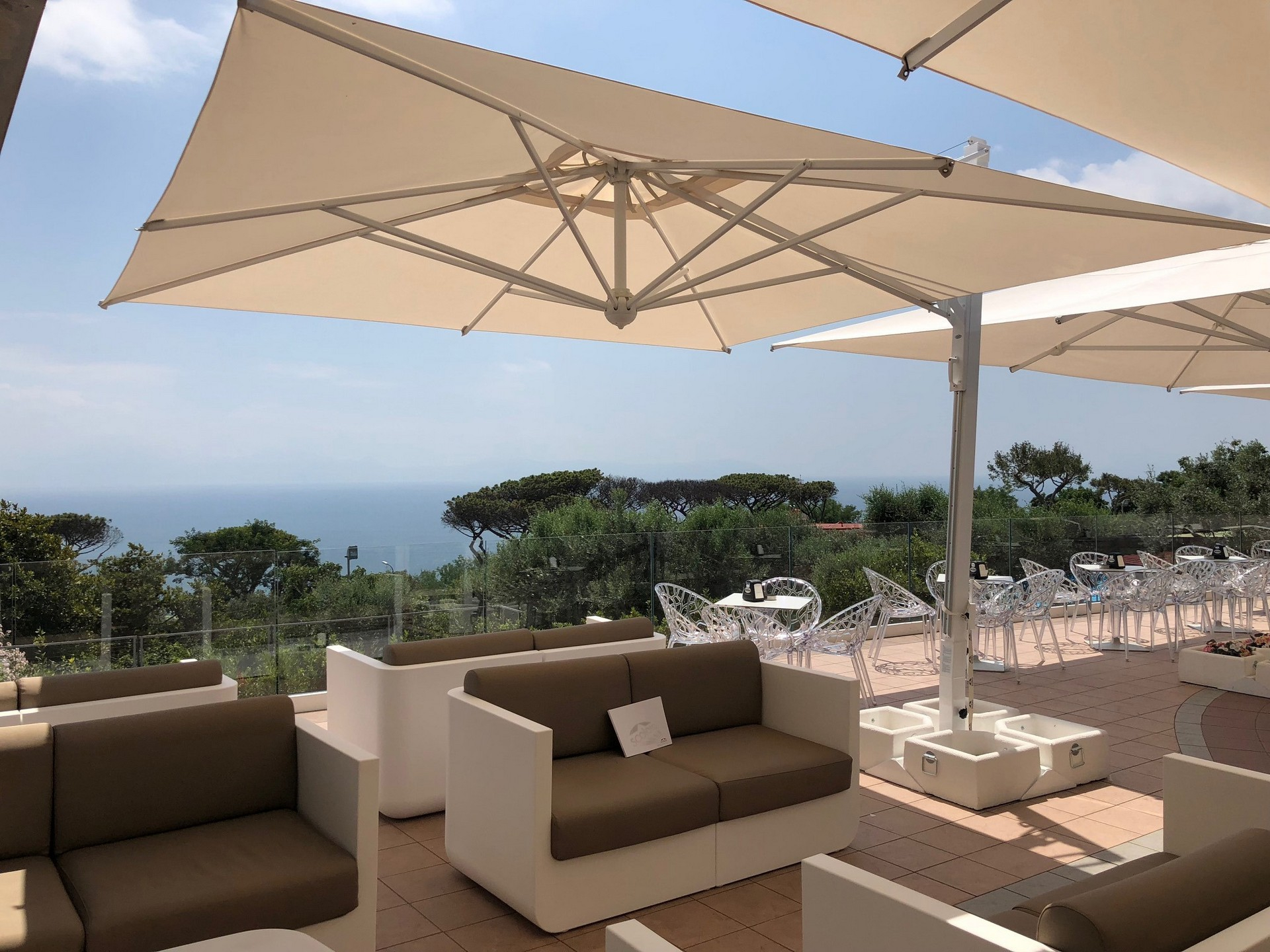 13x13Ft Cantilever umbrella with retractable system Galileo Maxi