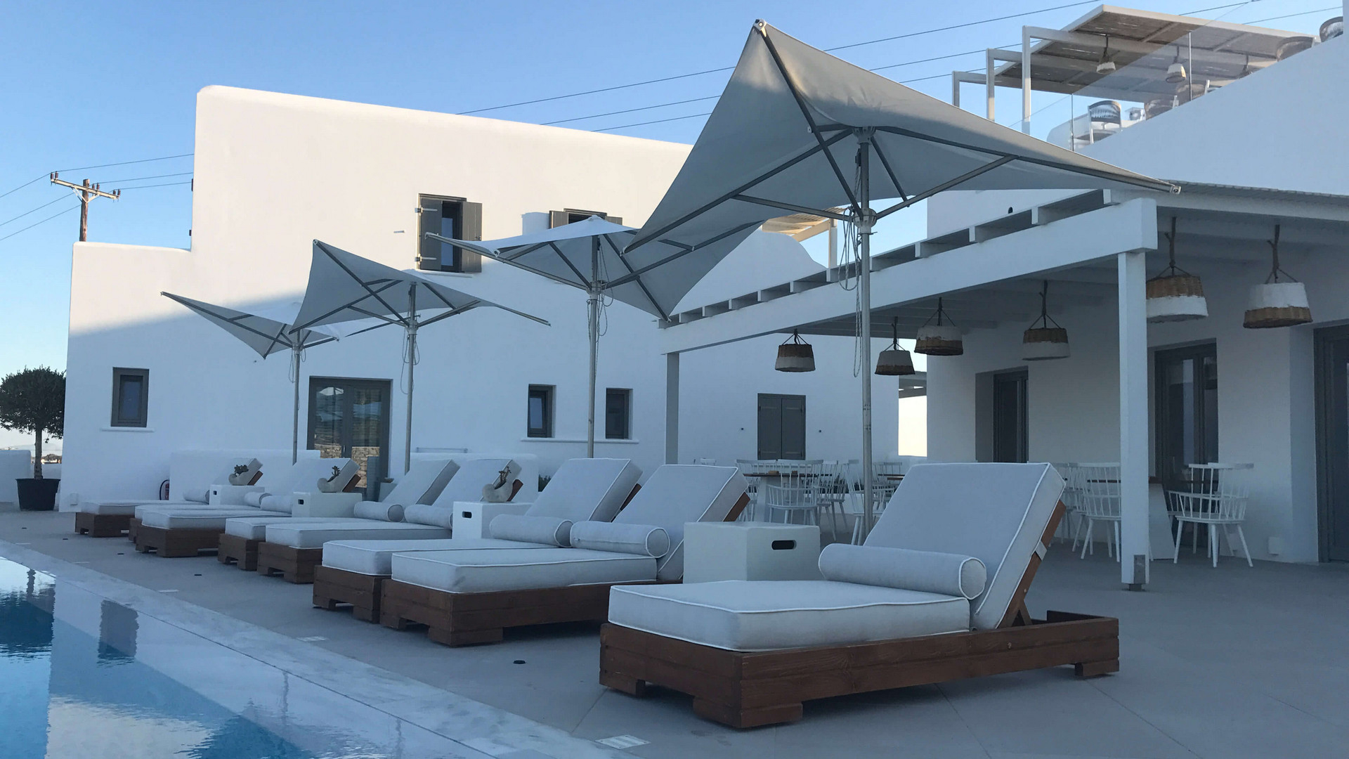 10'x10' Aluminium central pole patio umbrella Vela