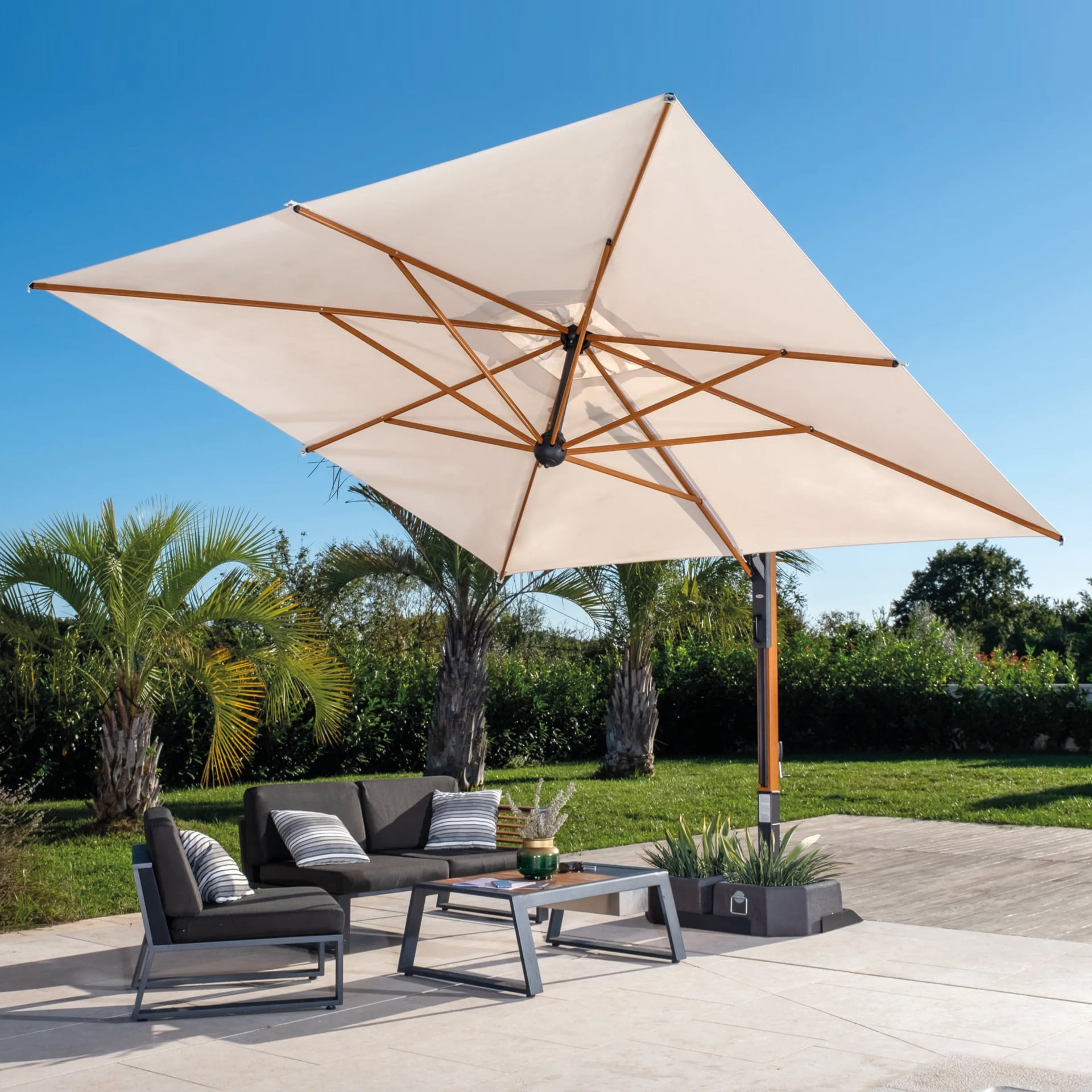 10 Ft Cantilever umbrella with retractable system Galileo C3030