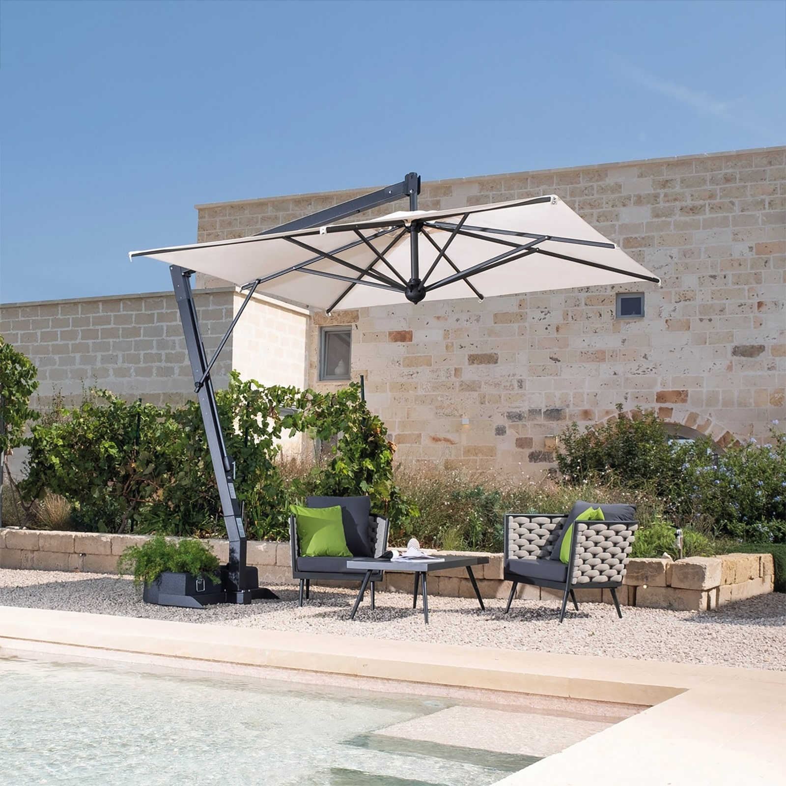 10'x10' Square Cantilever Umbrella Pompei