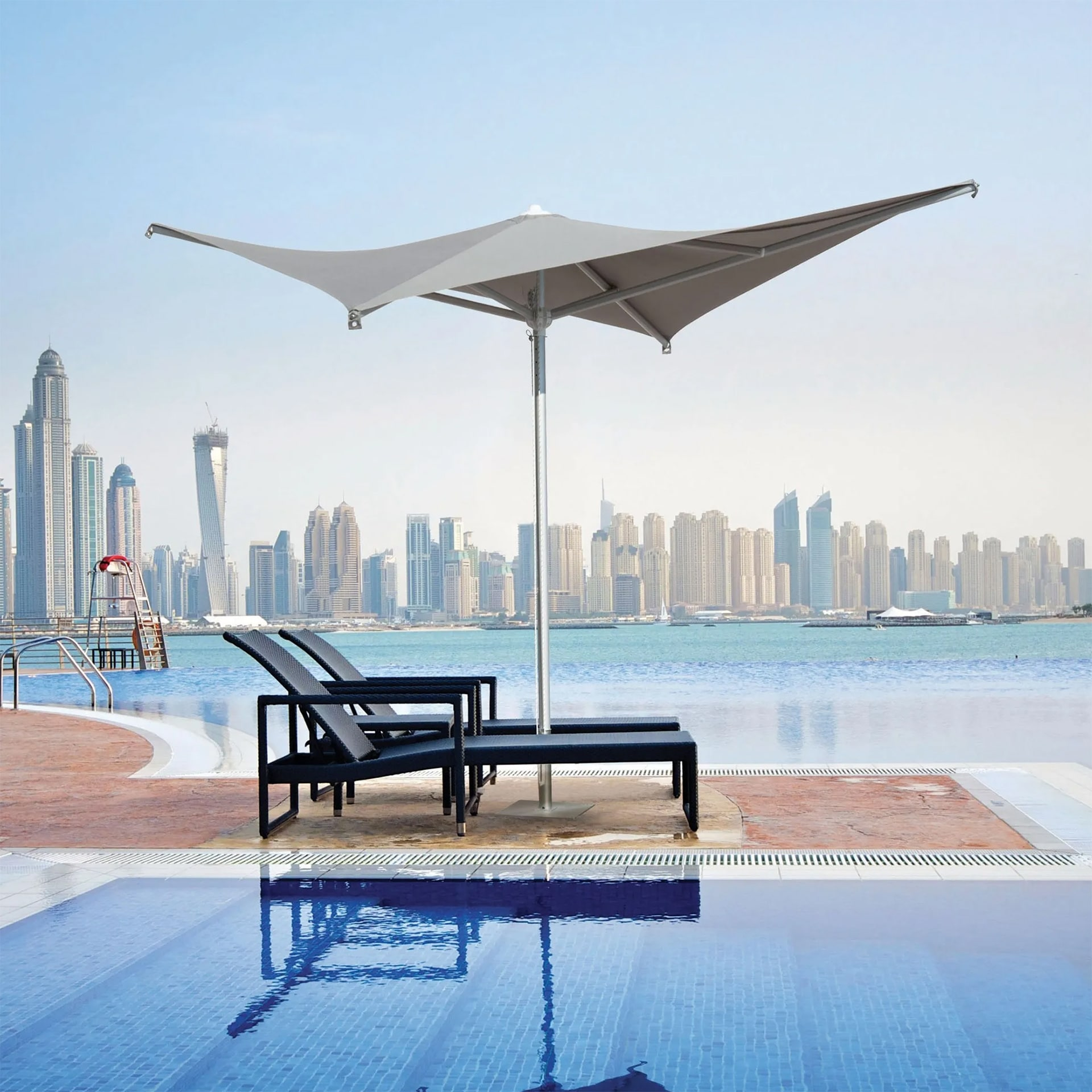 Aluminium central pole patio umbrella Vela Titanium 7'x7'