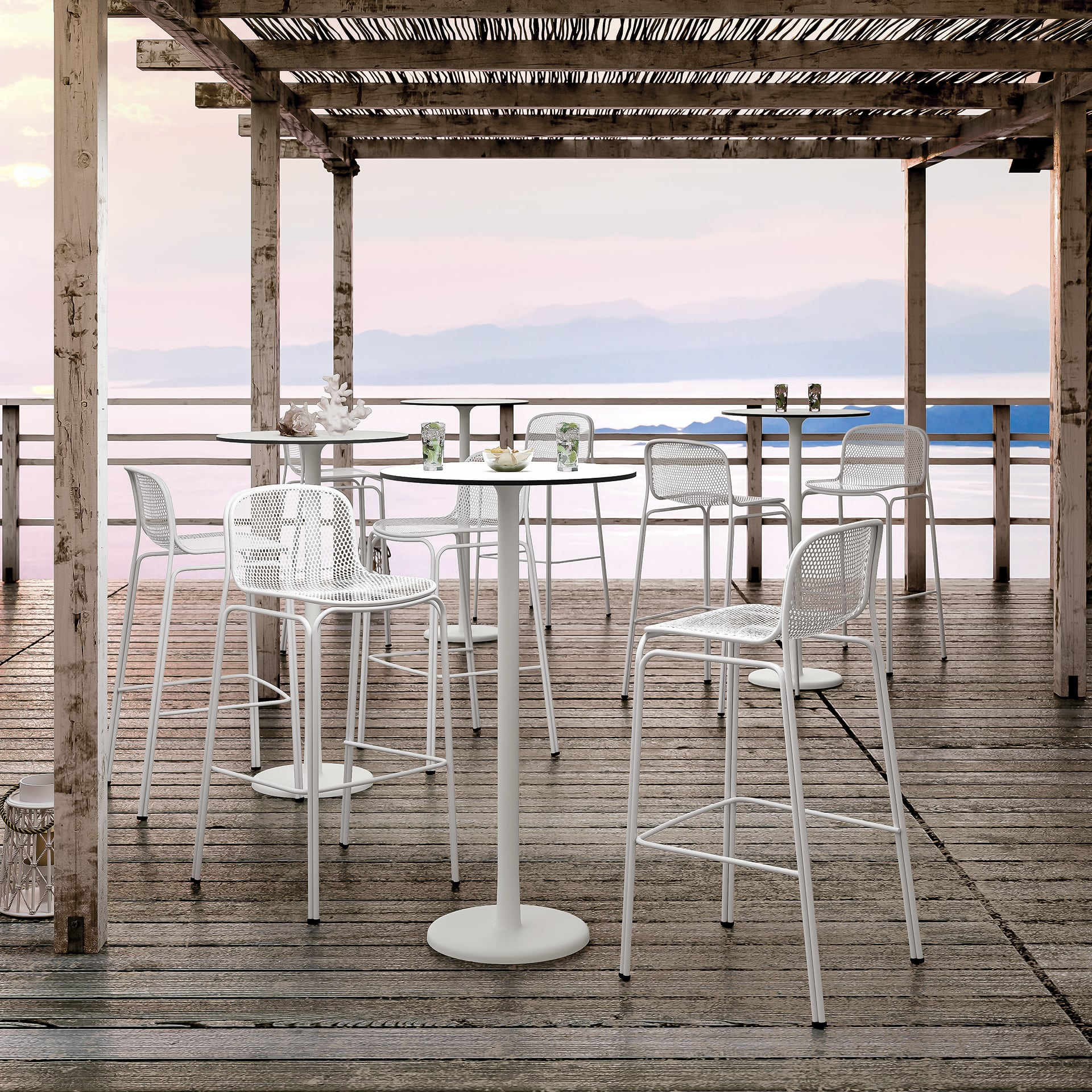 Metal mesh stackable bar stool H-Villa