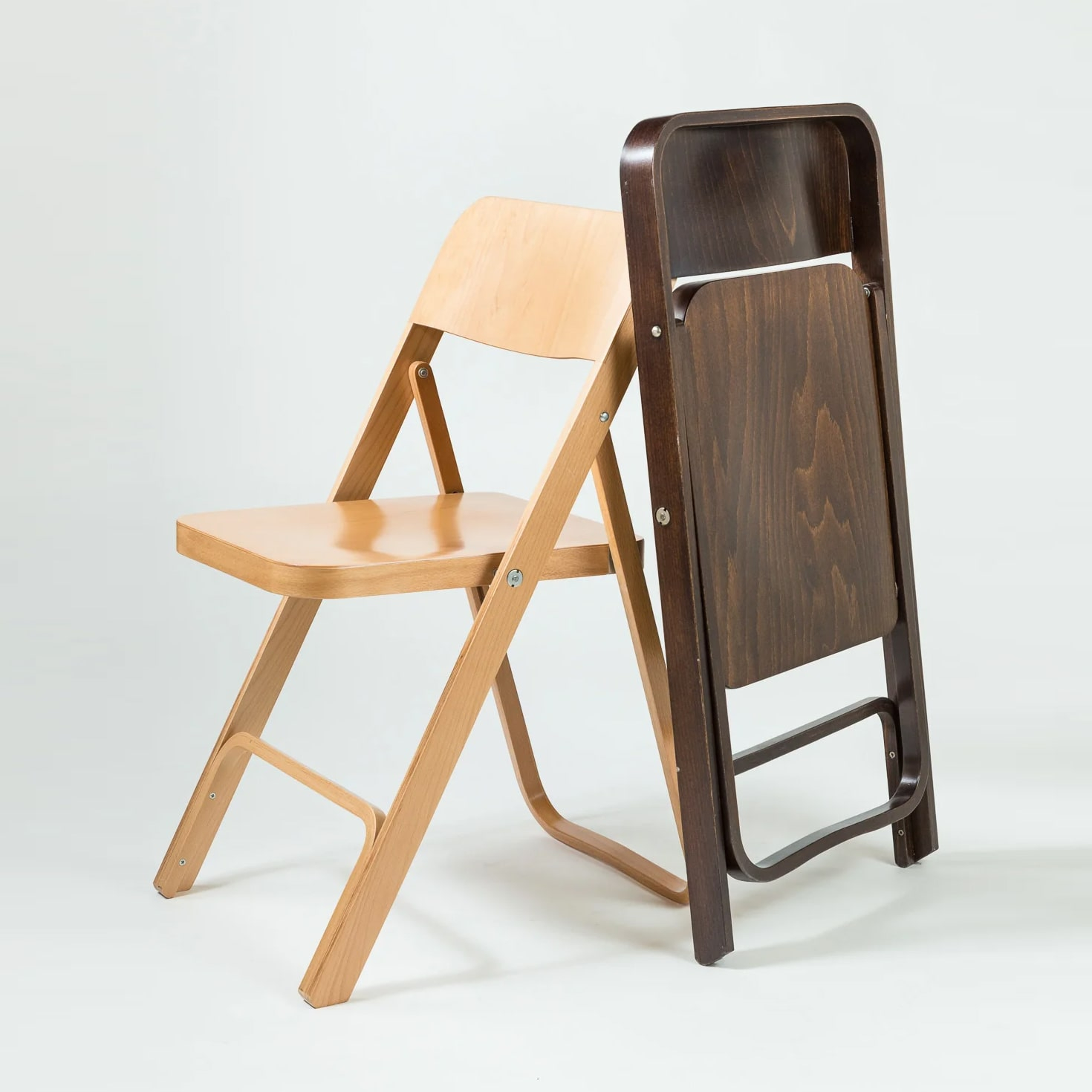 Folding wooden chair A-3021