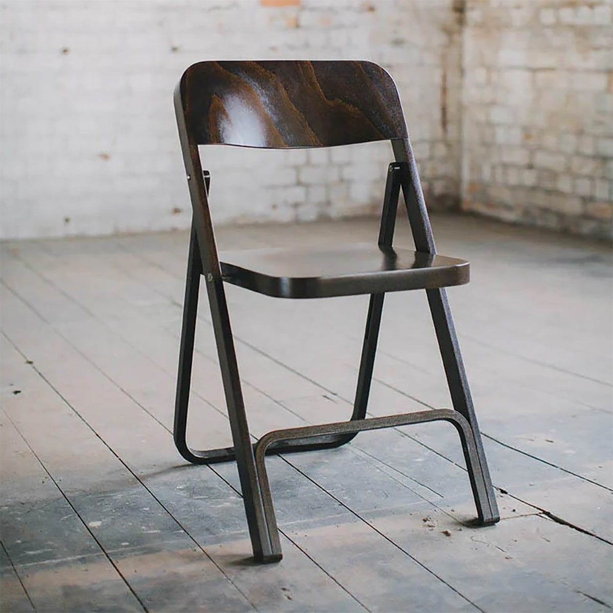 Folding wooden chair A-3021