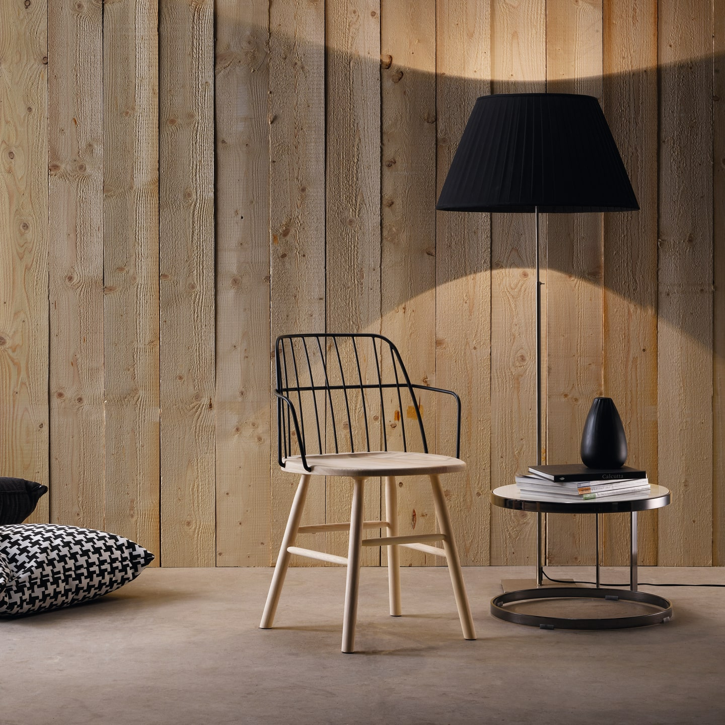 Wooden chair with metal back and armrests B-Strike PL