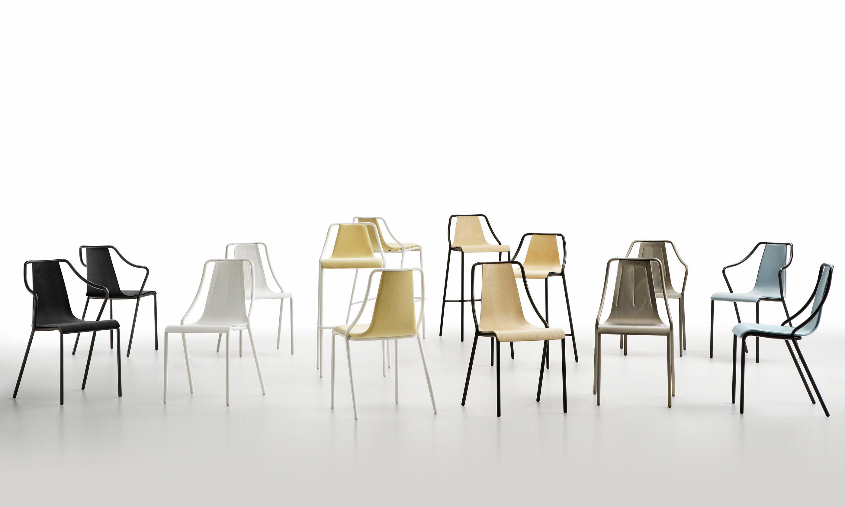 Stackable bar stool with wooden seat and back H-Ola M LG
