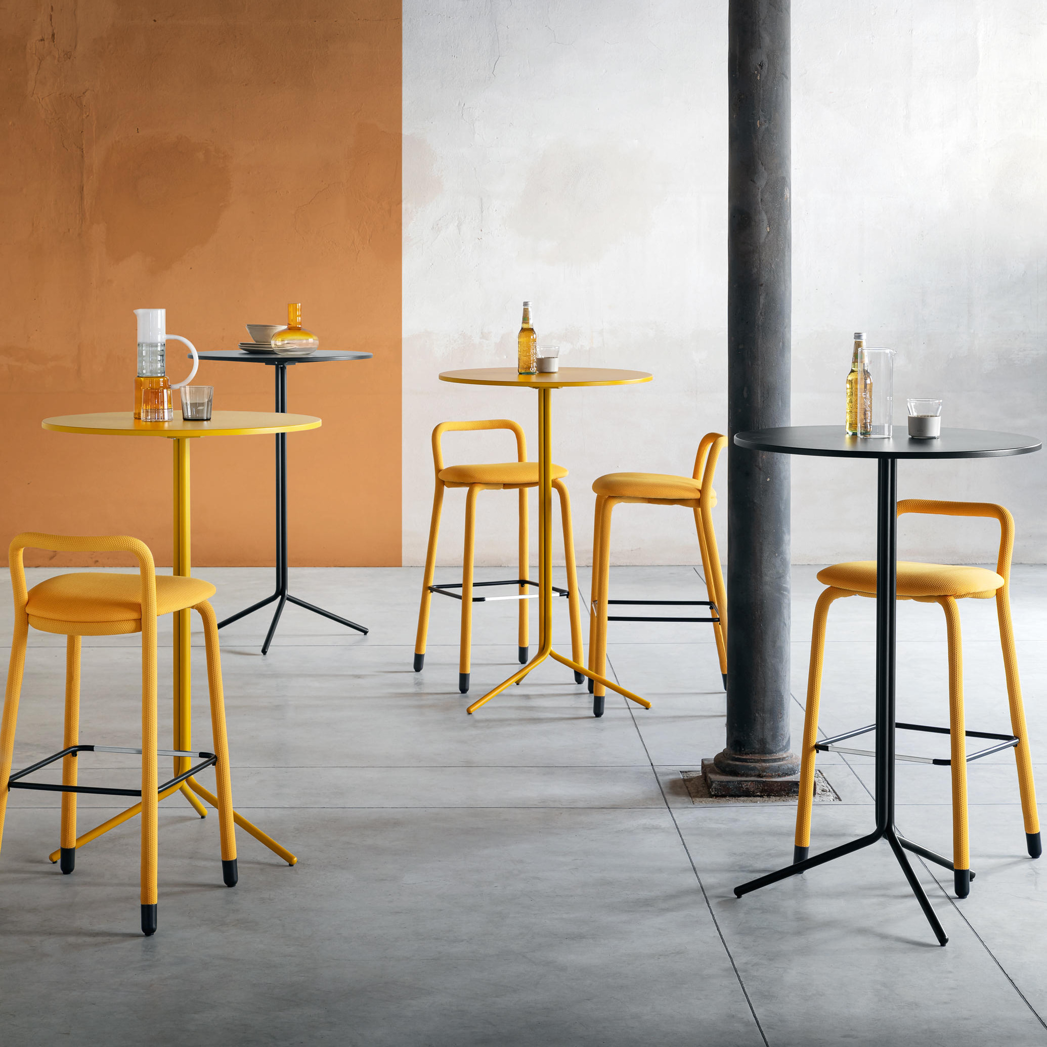 Steel bar stool сompletely upholstered in fabric H-Pippi R TS