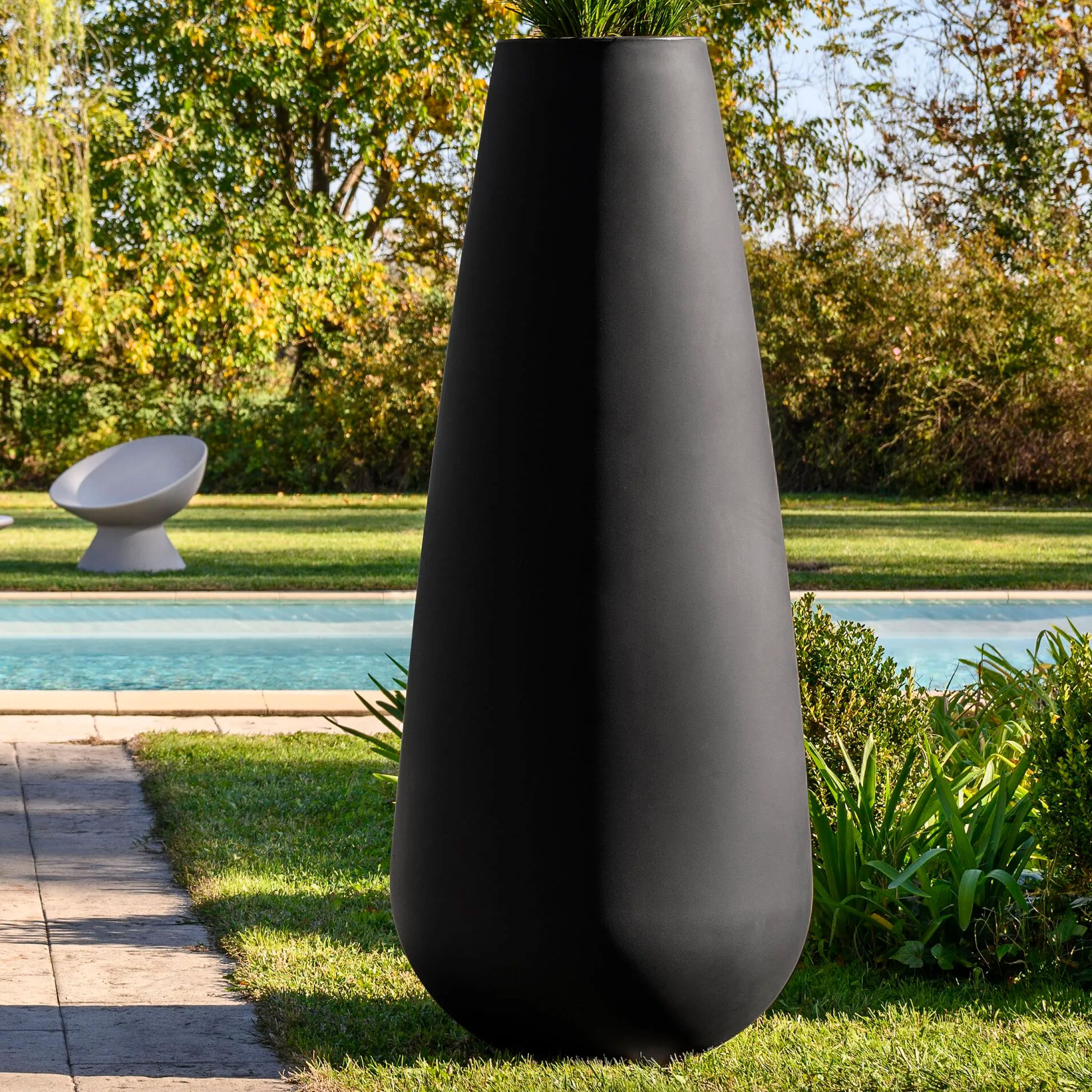 Polyethylene vase Buba