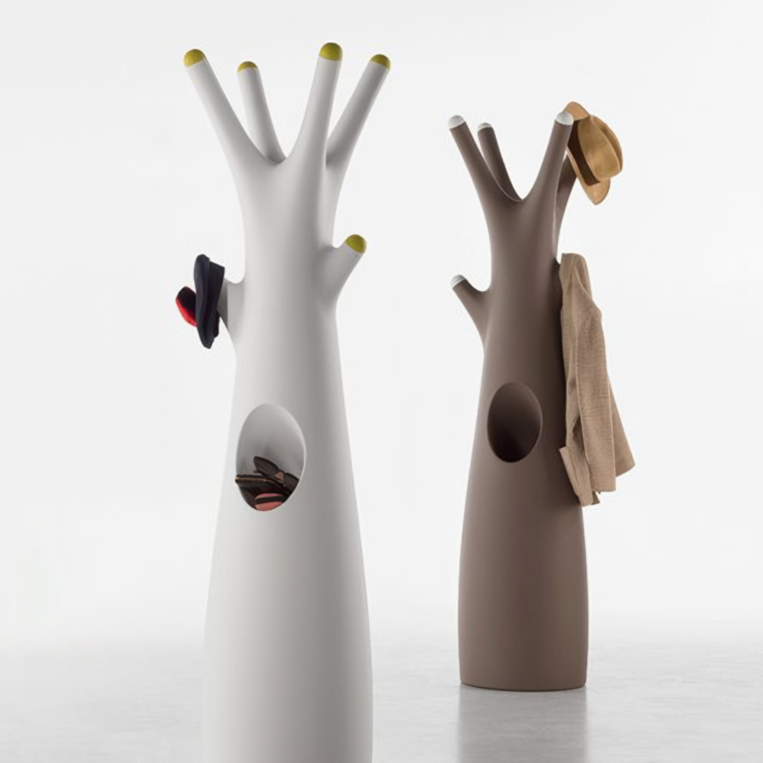 Polyethylene coat stand Godot