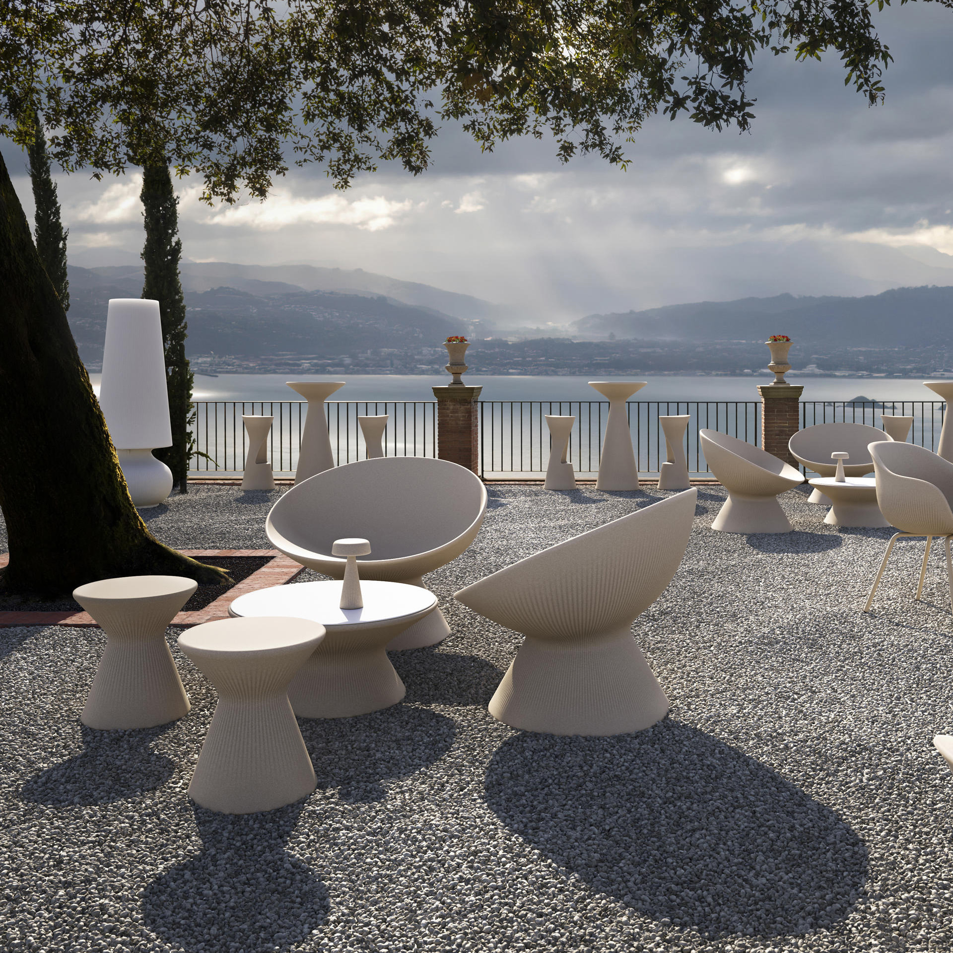 Polyethylene lounge armchair M-Fade