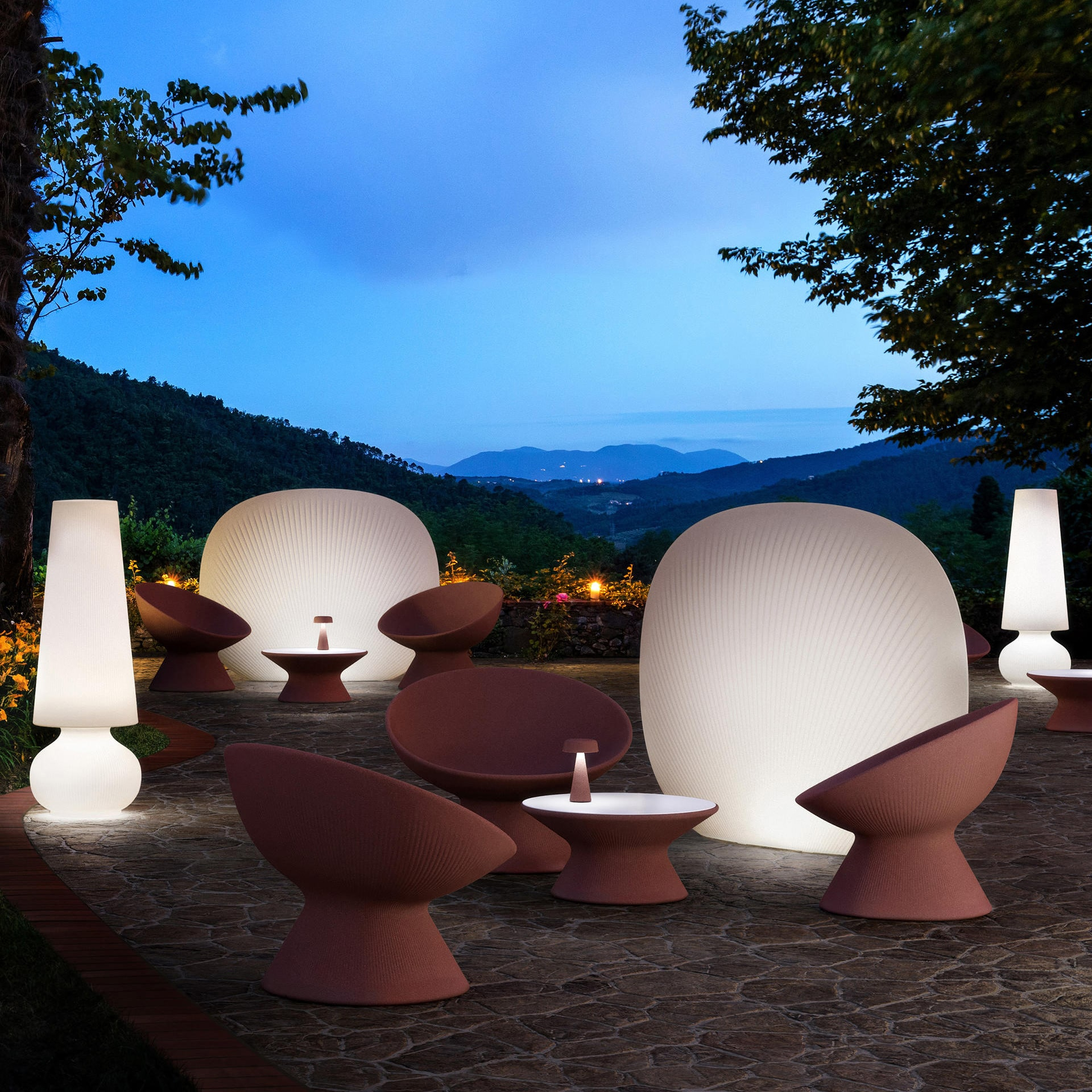 Polyethylene lounge armchair M-Fade