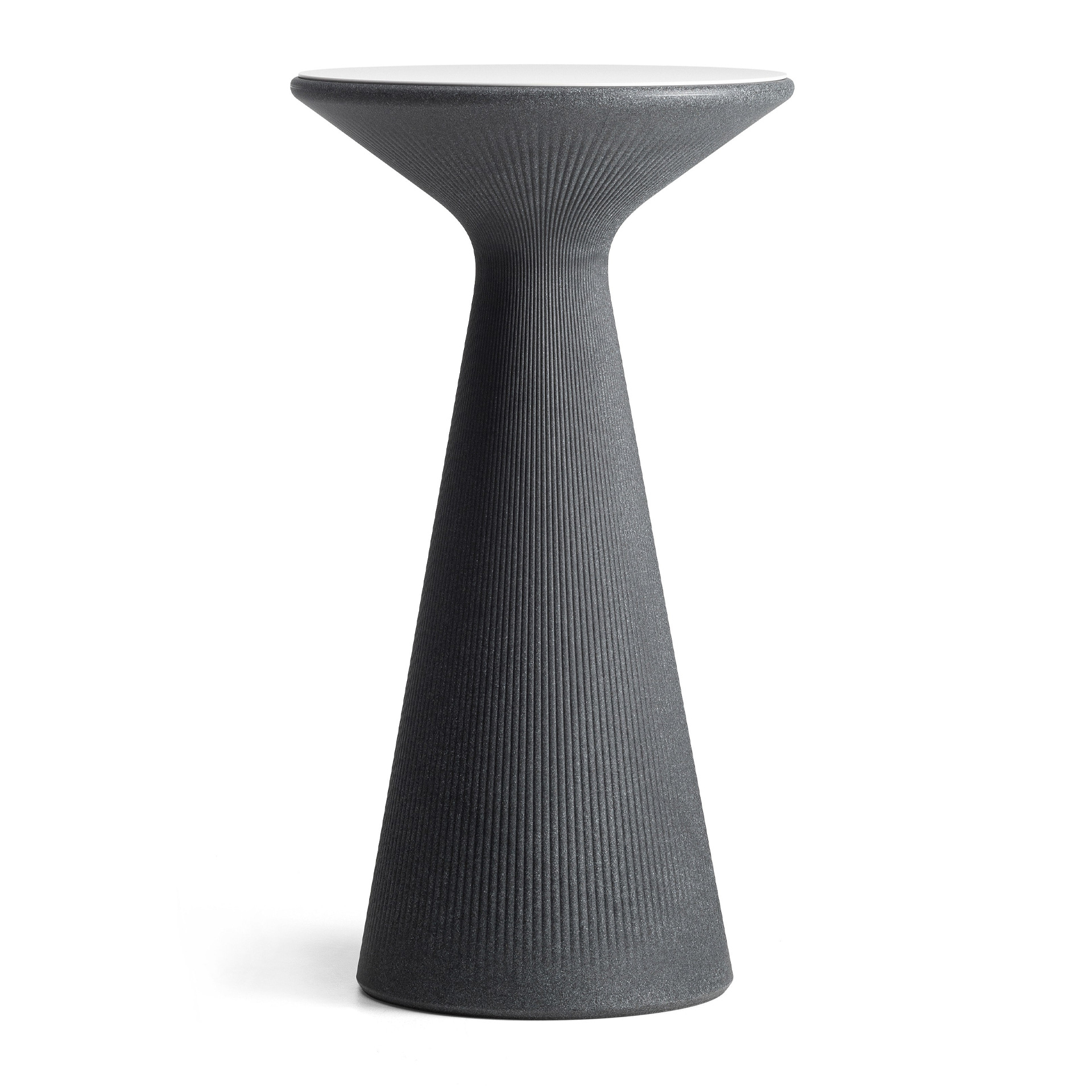 Bar Table Fade: Elevate Your Outdoor Dining Experience